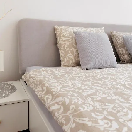 Apartment Diamond In Old Town With Free Parking