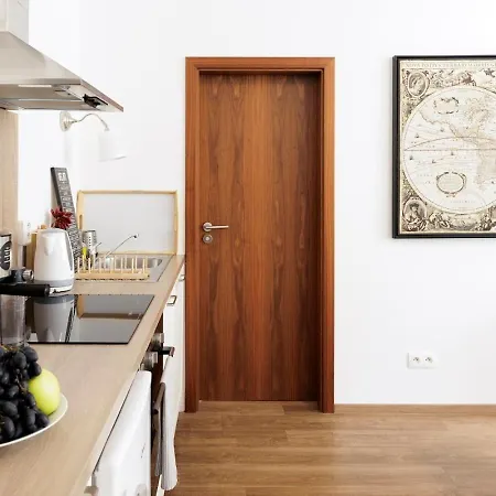 Diamond In Old Town With Free Parking Apartment