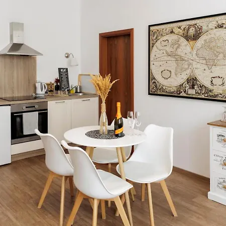 Apartment Diamond In Old Town With Free Parking