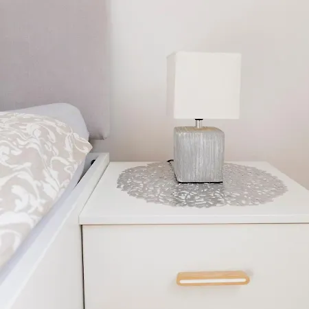 Apartment Diamond In Old Town With Free Parking