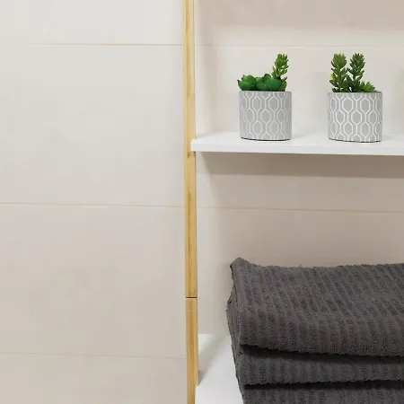 Diamond In Old Town With Free Parking Apartment *