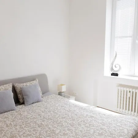 Апартаменты Diamond In Old Town With Free Parking Братислава