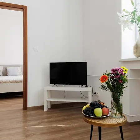 Diamond In Old Town With Free Parking Apartment