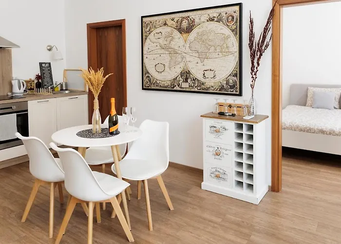 Diamond In Old Town With Free Parking * Bratislava