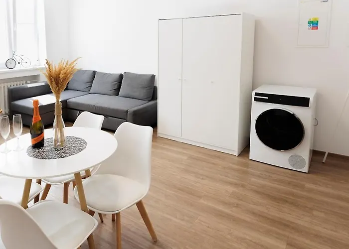 Diamond In Old Town With Free Parking Bratislava